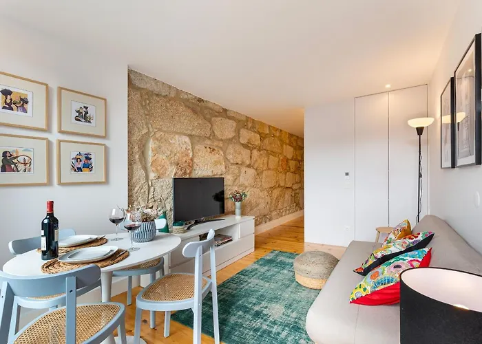 Fontainhas Elite * ポルト